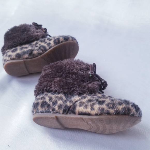 Toddler brown leopard print booties, Size 3 - Picture 4 of 4